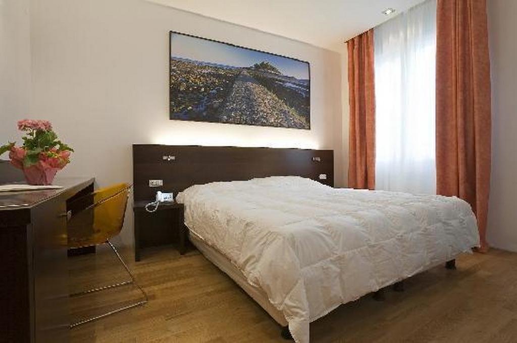 Vesta Domus Hotel Roma Phòng bức ảnh